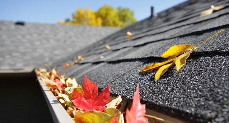 Gutter cleaning services. Repair Daddy can clean and repair rain gutters - Repairdaddy.biz - Call 954-418-2355.